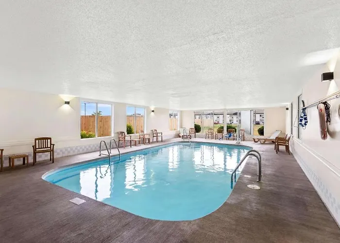 Hotel Western Airport 2*