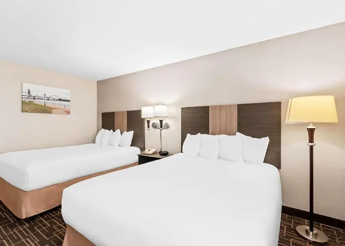 Hotel Western Airport 2*